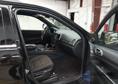 2018 Jeep Grand Cherokee Laredo E 4X4 z USA, uszkodzony, nr VIN 1C4RJFAG0JC432039